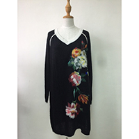 Ladies Flora Pattern Long Sleeve Sweetheart Neckline Sweater
